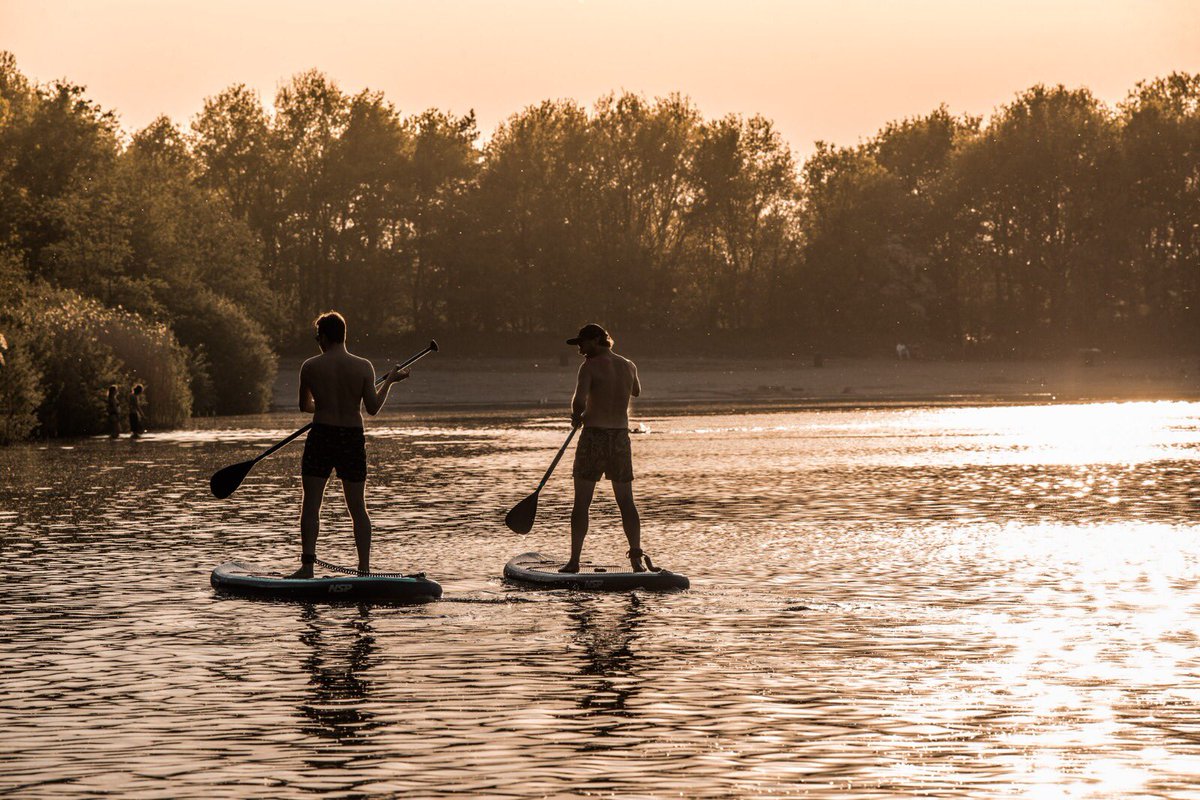 Niks te doen tijdens de Corona periode? #staysafe 
Maar wil je toch iets actiefs en tegelijkertijd ontspannends ondernemen? 
Huur een Stand up Paddle Board!
#sup en rij lekker naar Galder, om daar in alle rust te genieten van de mooie natuurlijk! #anderhalvemeter #breda