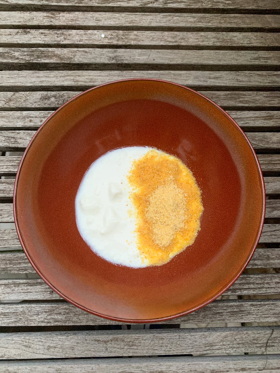 Fulanichef's tweet photo. Lachiri / Nachiri eh corssan is a traditional fulani dish. It’s a Fulani / Hausa staple food made from fermented milk / yogurt. Its mostly served at naming ceremonies or weddings. #fulanikitchen #ChefBinta https://t.co/6JIwXkqq04