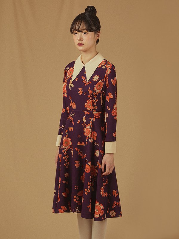 sohlheebot's tweet image. An interesting wardrobe find! ^ ^ 

#솔희 #SOHLHEE’s dress worn in the Purple MV and promotional photo is the ‘Killing Time Orange Midi Dress’ from designer brand #GOCORI (고코리) 💜
