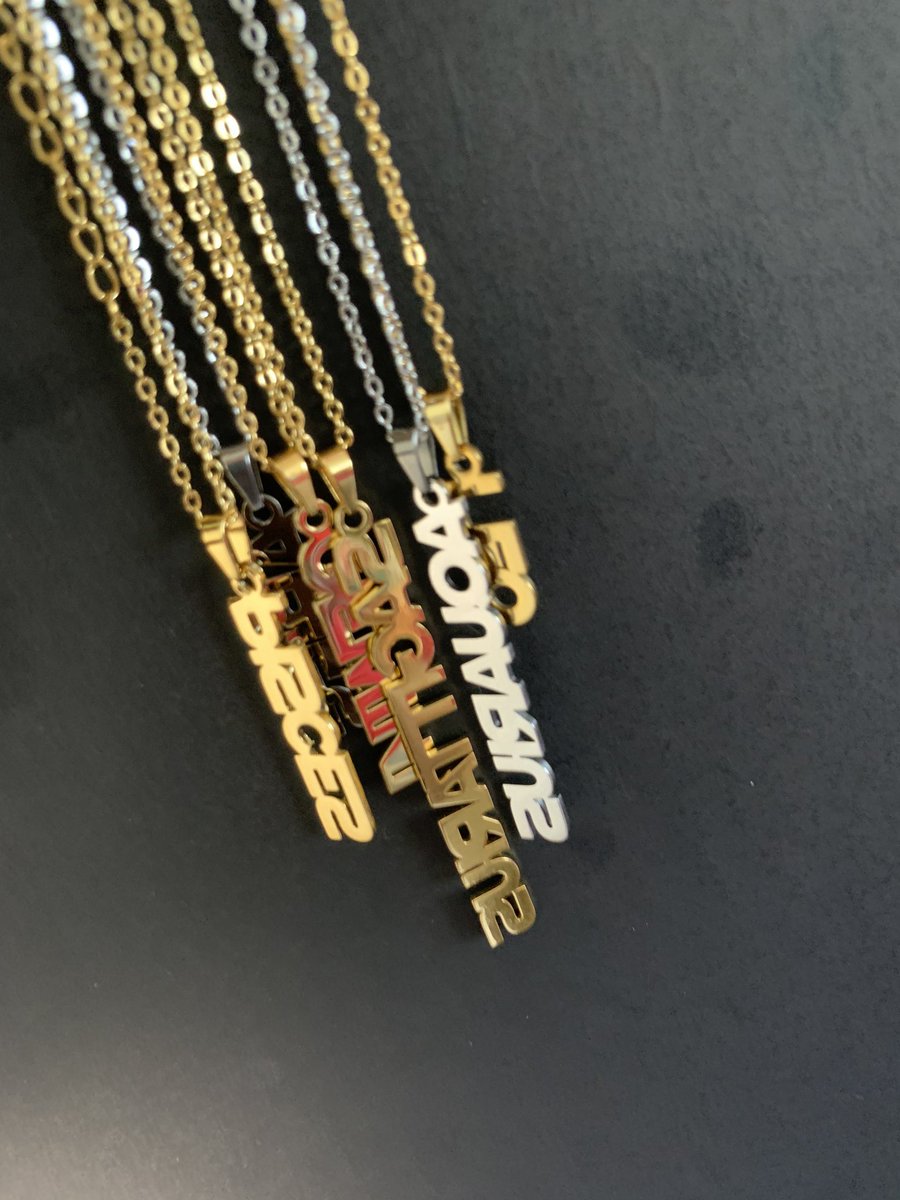 thekeycollect1's tweet photo. Order your vertical zodiac necklaces today 😍 they are high quality sterling silver &amp; 18k gold !! Adjustable and pairs well with other necklaces ✨ shop now by clicking the link attached to our bio !  #bykeyemonie #zodiacnecklace #verticalnecklace https://t.co/eWBCnQir2P