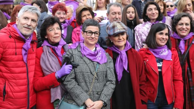 biejetita's tweet photo. Desde las #Moncloacas, se convierte en el primer #GobiernoDelBulo del Mundo, anteponiendo a conciencia la #Soroslogia del #GeneroTonto, a la vida de 🙏🙏🙏 ?0.000 #FallecidosCovid19 y de los #EspañolesSINsubvenciones, y dejandonos #SecuestradosENcasa sin #TESTSTESTSTESTS y bajo https://t.co/6LHXp70XOc