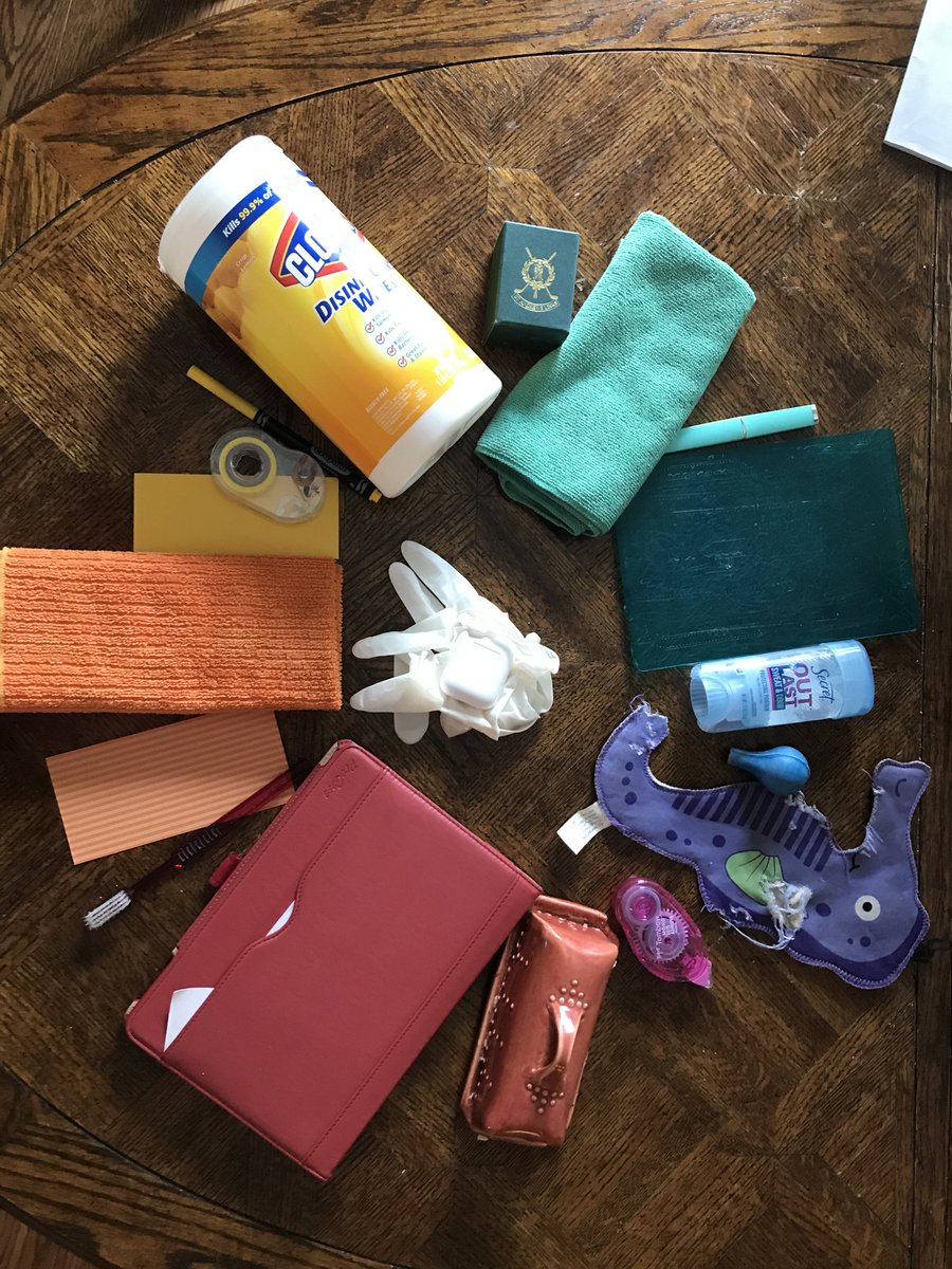 CCLSFIALA's tweet photo. 5th graders were challenged with creating a color wheel by finding things around their houses. I loved seeing what they came up with.
@CCLSChargers #arted #middleschoolart #arteducation #artdistancelearning https://t.co/zuznofoMRp