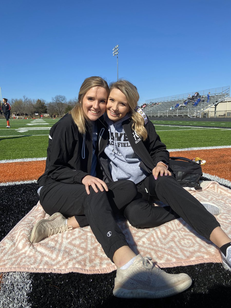 howetrack's tweet image. Kasie and Jamie were named  Honorable Mention THSCA Academic All State Team!  Congrats!!  These young ladies represented Howe Track with honor and grace.  Their hard work paid off.  Class of 2020!!! #sofast