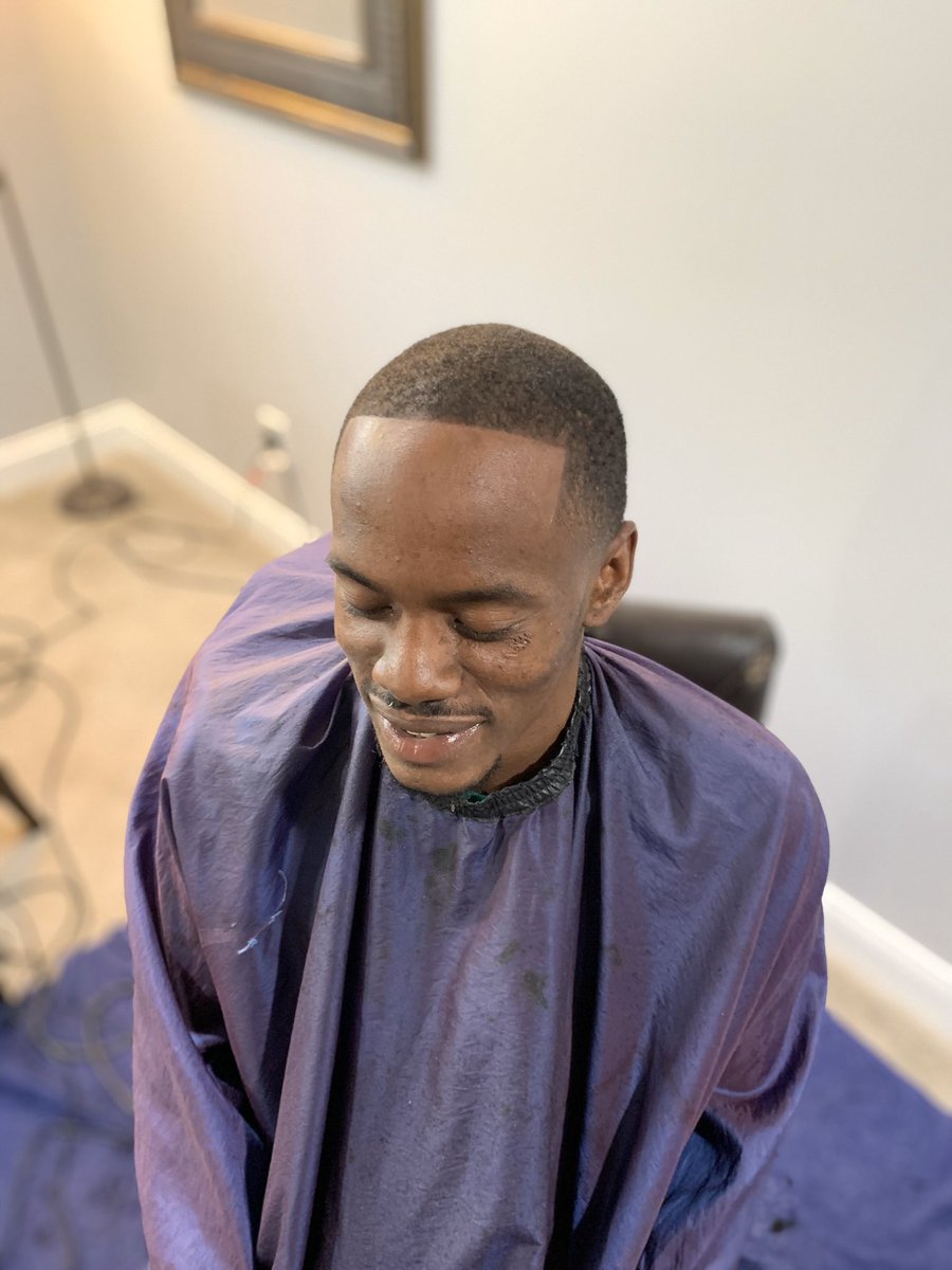 UnQle_E's tweet photo. Quarantine Bips ✨💈💪🏾😎 #BaltimoreBiper #GoodBipsOnly #EazyCutz 
#BarberE 💈 https://t.co/0J9Nk99wDi