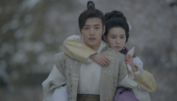 ggpocker's tweet photo. "how much do you want to hurt the viewers?"

writer(s): yes

Scarlet Heart https://t.co/hL6RLPuiF0
