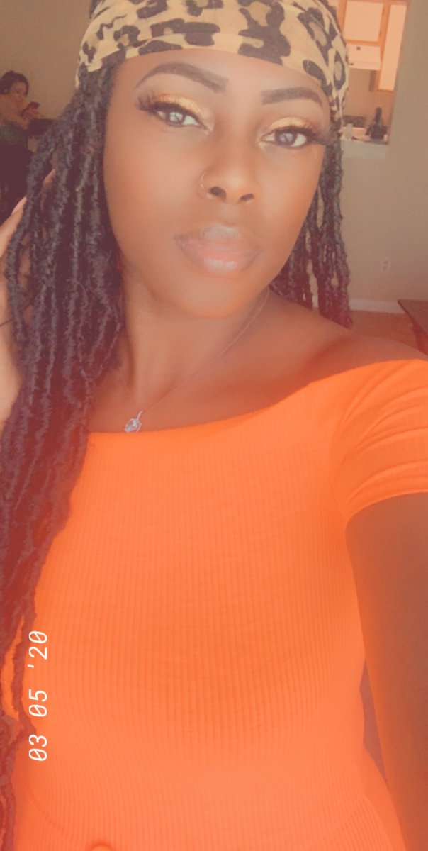 FarFrom_SHY's tweet photo. Hey y’all 😘😘 https://t.co/dY9DBZENjD