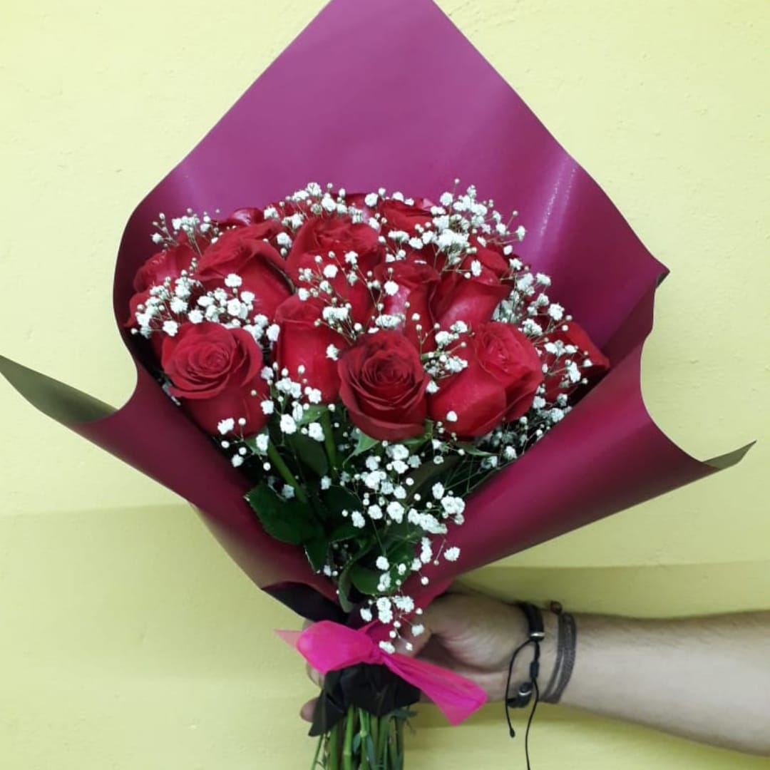 diegotrevinoa_'s tweet image. Hola!Mi familia está ofreciendo ramos de flores a $350 pesos con envío a domicilio para el día de las madres.Todo lo recaudado servirá para que mi mamá pueda seguir con su tratamiento contra el cáncer de mamáLes agradecería mucho su ayuda para poderle regalar esperanza a mi mamá!