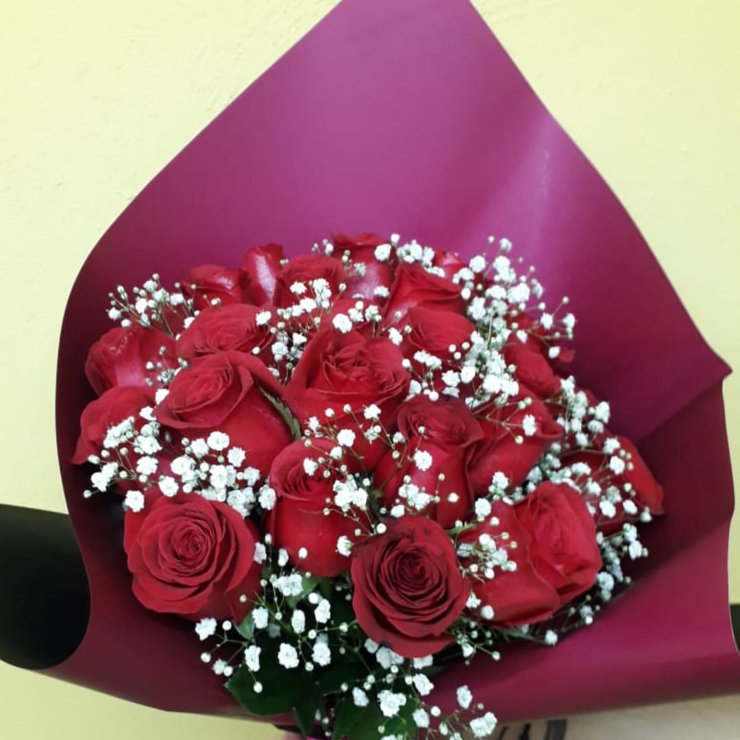 diegotrevinoa_'s tweet image. Hola!Mi familia está ofreciendo ramos de flores a $350 pesos con envío a domicilio para el día de las madres.Todo lo recaudado servirá para que mi mamá pueda seguir con su tratamiento contra el cáncer de mamáLes agradecería mucho su ayuda para poderle regalar esperanza a mi mamá!