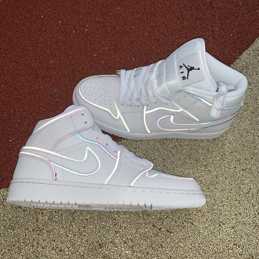 catingahype's tweet photo. Air Jordan 1 AJ1 Mid SE WMNS 

💵 Boleto/ cartão/ depósito
📫 Frete grátis para todo Brasil.
📢 Para mais informações: Direct.

#nike #nikeairjordan #airjordan1 #nikebr #nikebrasil #nikeshoes #airjordan1 #LiveDaManu #MetGala https://t.co/pfmHhsLdrS