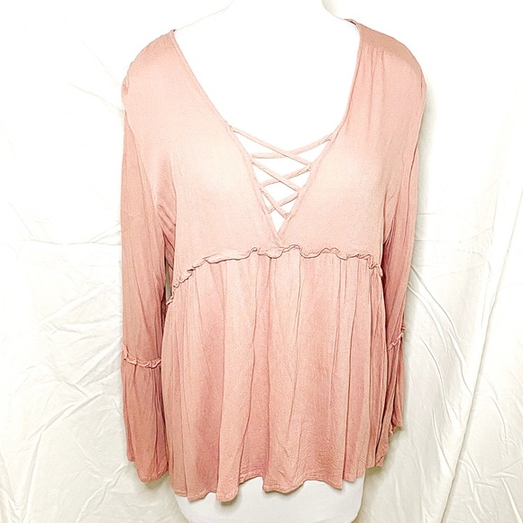 So good I had to share! Check out all the items I'm loving on <a href="/Poshmarkapp/">Poshmark</a> #poshmark #fashion #style #shopmycloset #connectedapparel #ana: posh.mk/YgRpIQRfe6