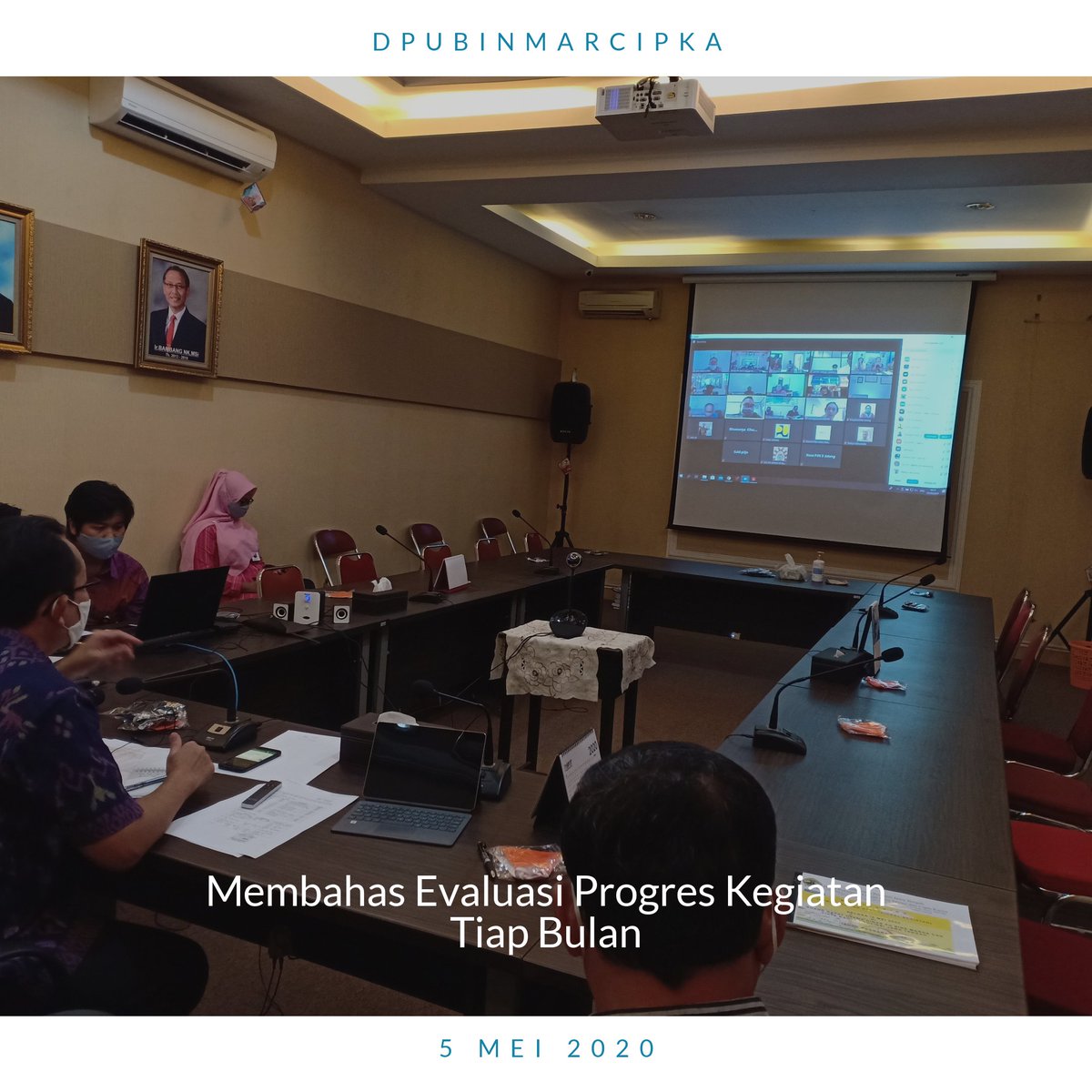 dpuprjateng's tweet photo. Sahabat #JalanCantik , saat ini telah dilaksanakan Rakor POK bulan Mei 2020, dilaksanakan di ruang rapat kantor @dpubmckjateng dengan video converence @infobbpjn7 @DitjenCK dan seluruh balai @dpubmckjateng .
#JatengGayeng
#BersamaLawanCorona https://t.co/uMHJX20cYR