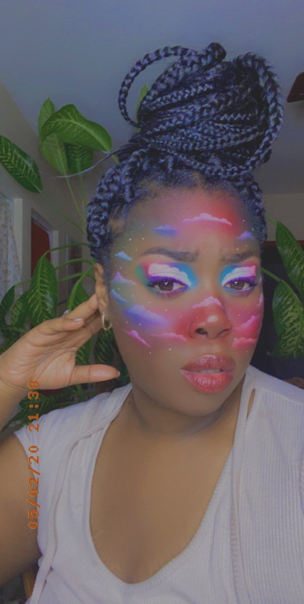 makeup_rachael's tweet photo. Dreaming🤍☁️💜 https://t.co/8NbnKzaLHi