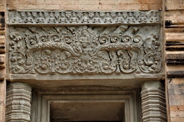 IndraniTweeets's tweet photo. Prasat Kravan – Vishnu Temple in #Angkor, Cambodia This is one of the few Lord Vishnu Temple in Angkor #Cambodia. Explore through my blog...

https://t.co/OdCT644SaE

#travelblog @NGTIndia @siemreapnet https://t.co/CSYSZqSfYk
