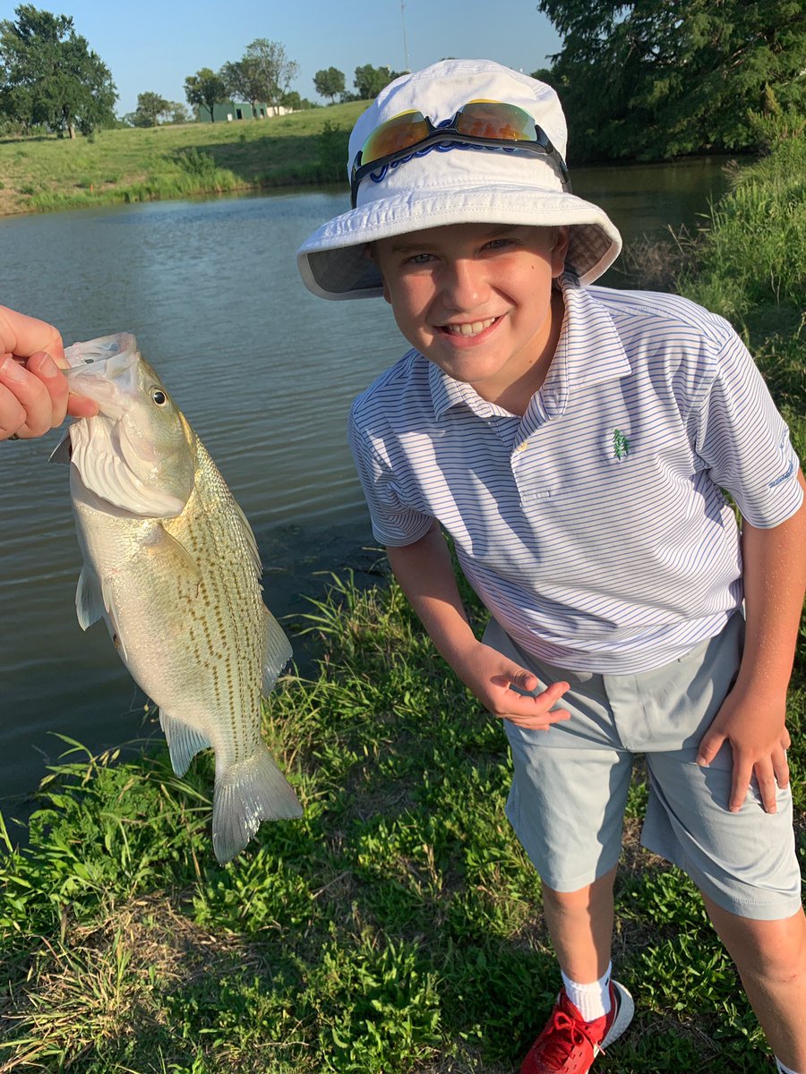 RichardLZulick's tweet photo. A hot windy day @MaridoeGolfClub but we had success on the water! #caughtthekingcat #firstbass #fishing @TeamZulick https://t.co/bJo6ovXYru