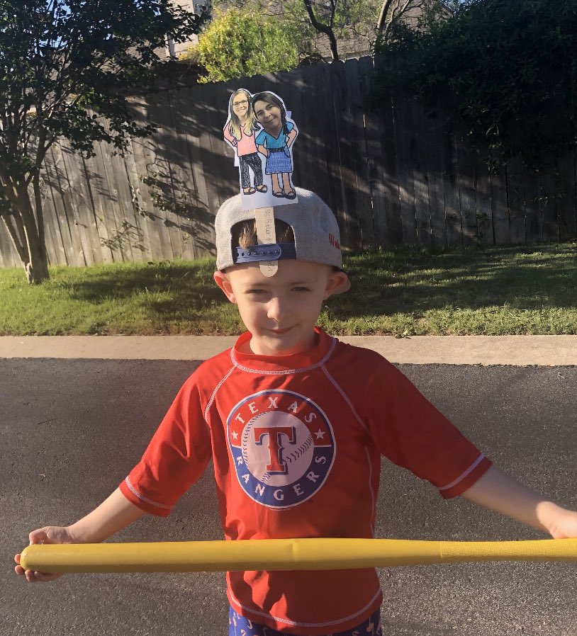 hellokaylasmith's tweet photo. Love being with these kids even if I’m only 2 dimensional (flat version was cheaper to mail📬 “Take advantage of every opportunity in life. Don't let them pass you by.” @Village_Elem @GeorgetownISD #goodthingsGISD #myGISDstory https://t.co/fXrFcCZBiY