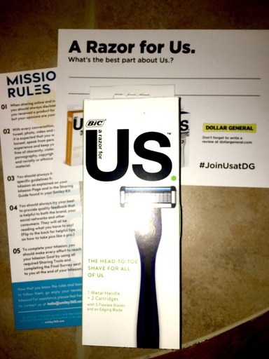 ProudMom_12's tweet photo. This razor is the best I’ve ever used! #freesample #Smiley360 #ad If you’re a human with hair, Us is the razor that shaves it. Join Us. You’ll like Us. Get yours now at Dollar General. #JoinUsatDG https://t.co/7PTIjGNWM9 https://t.co/fH75wikgKL