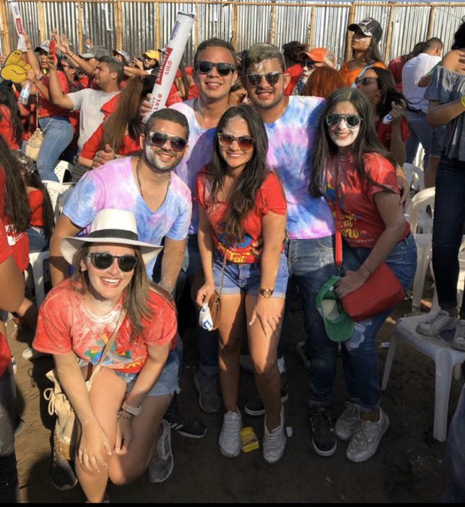 MariaLFigueroaD's tweet photo. Y me tocaron los mejores ❤️
@AlonsoJBM @cristiancpolov @gustavocastill_ @TesilloB @mafecardenasp @Maria_CamilaCM @jmnf1226 https://t.co/6sWbr0tCwY