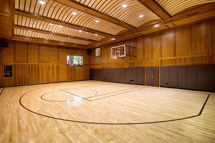 _OmarAGonzalez's tweet photo. Indoor home court on my mind... https://t.co/5WILNxPOpT