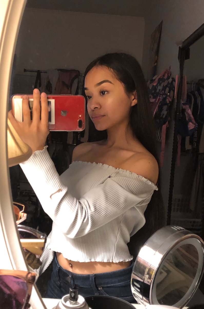 Jazzy6282's tweet photo. My favorite mirror pictures ✨ https://t.co/5EPYtEhKNo
