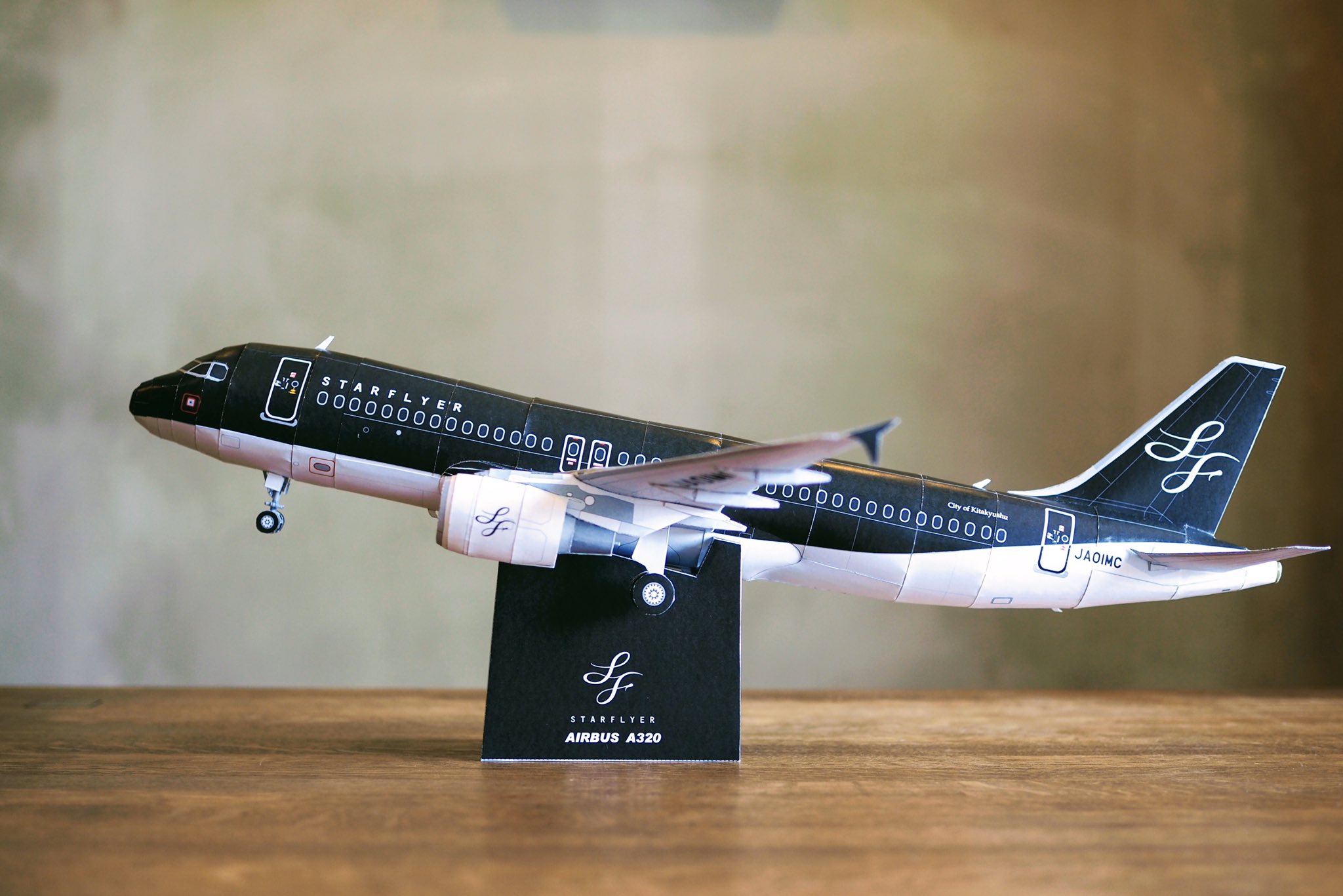 Starflyer スターフライヤー 飛行機モデル A320 1/200