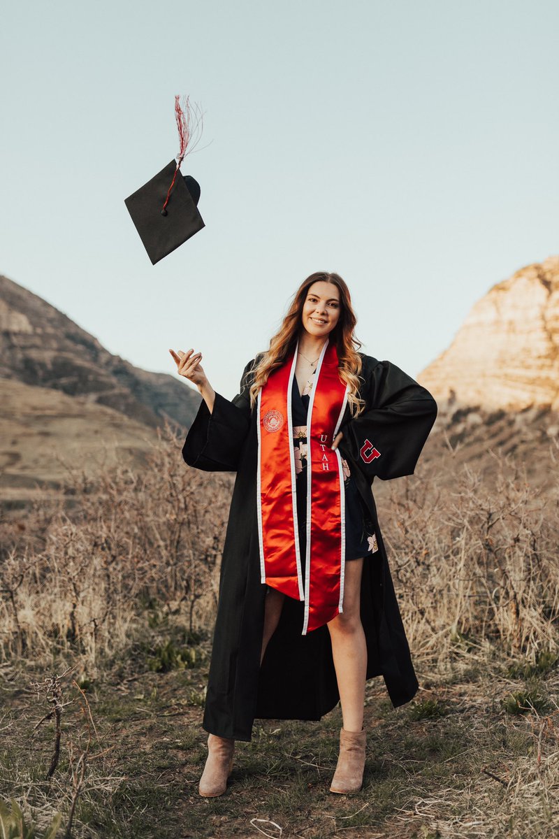 jessderrick_'s tweet photo. who is she... GRADUATED ! #UtahGrad20 @UUtah https://t.co/gkh4udGUjj