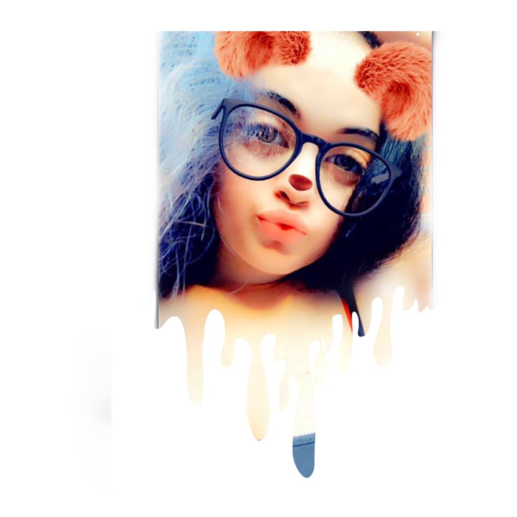 tabitha20123567's tweet photo. 💍💙 https://t.co/ixZOvWqf2X
