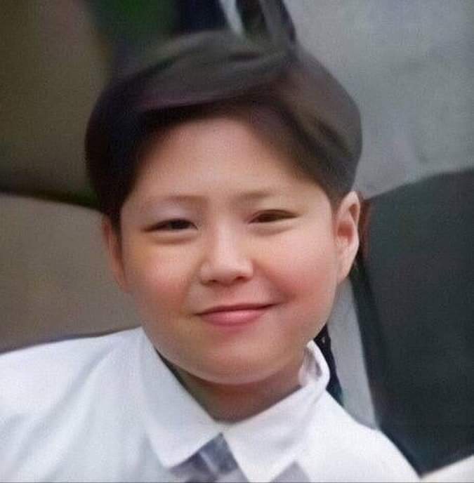 officialbogumph's tweet photo. May 5 is Children's Day in Korea!
Here's some photos of our little cutie Bogummy 😘

어린이날 https://t.co/dZPltGaio7