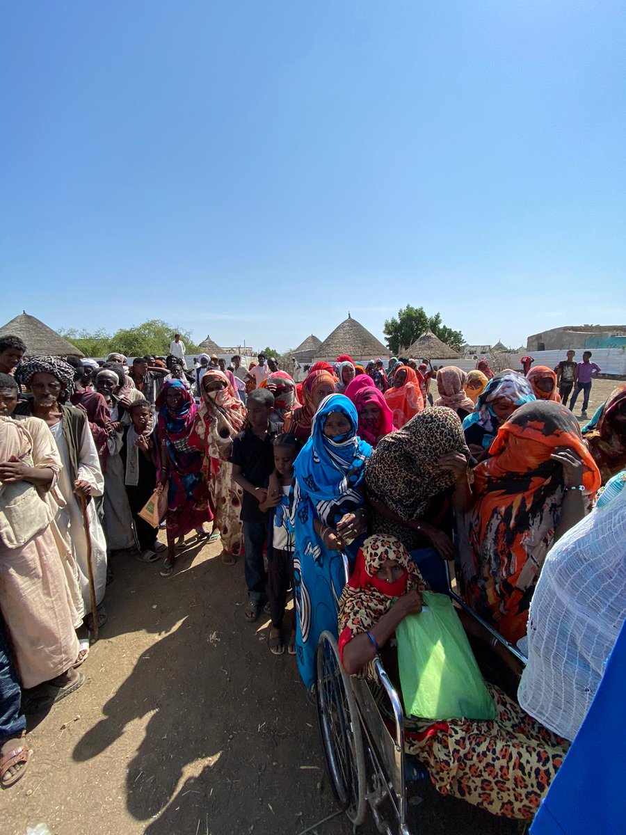 هؤلاء من لابواكى لهم  فى انتظار دعمكم فى معسكرات اللاجئين  فى شرق السودان