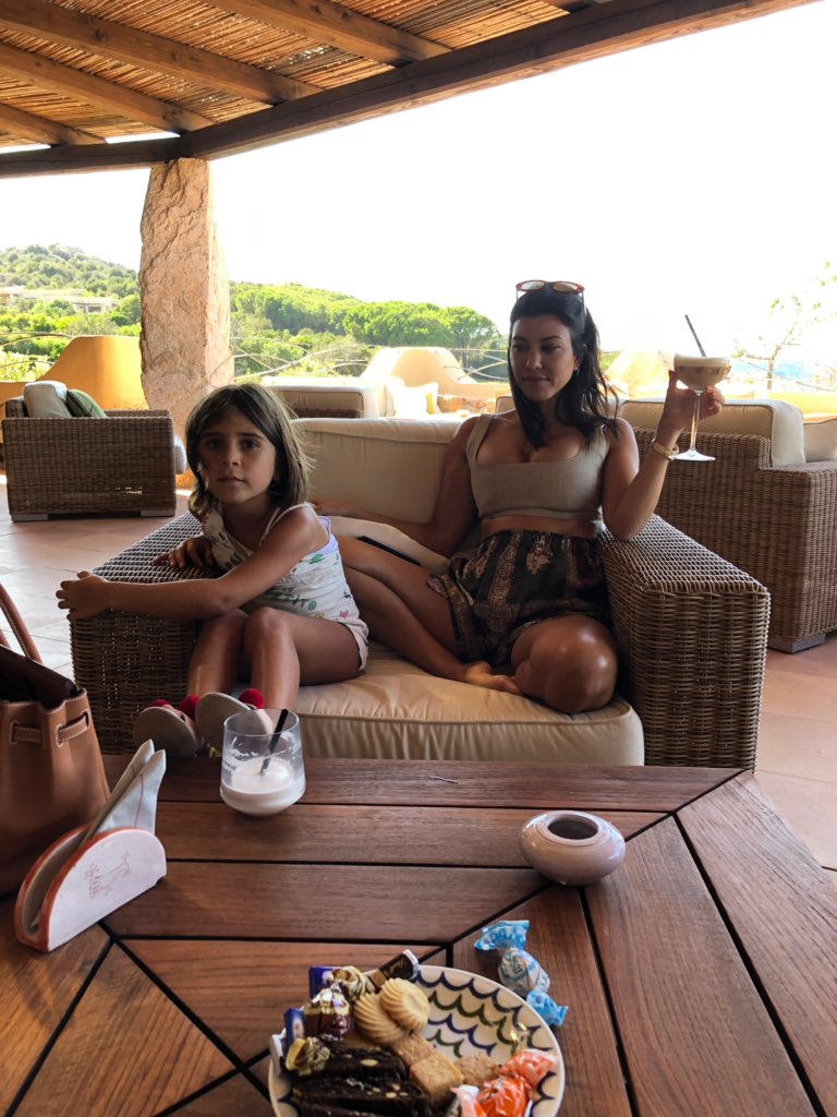 Kourtney Kardashian tweet media