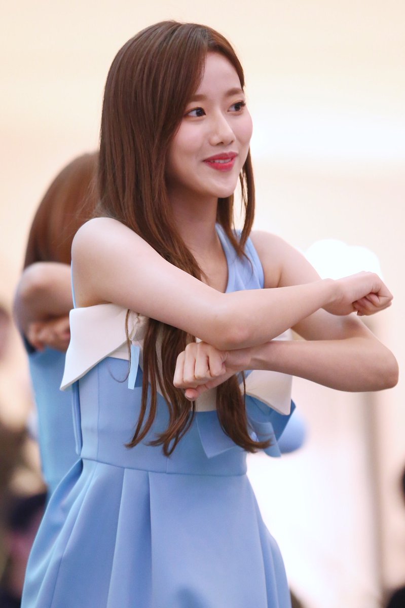 yamakara_sojin's tweet photo. ナウン誕生日おめでとう🎁🎊🎂

今年も体調に気を付けて突っ走れ‼️
 #HAPPY_NAEUN_DAY https://t.co/Ii2GCo0dvd