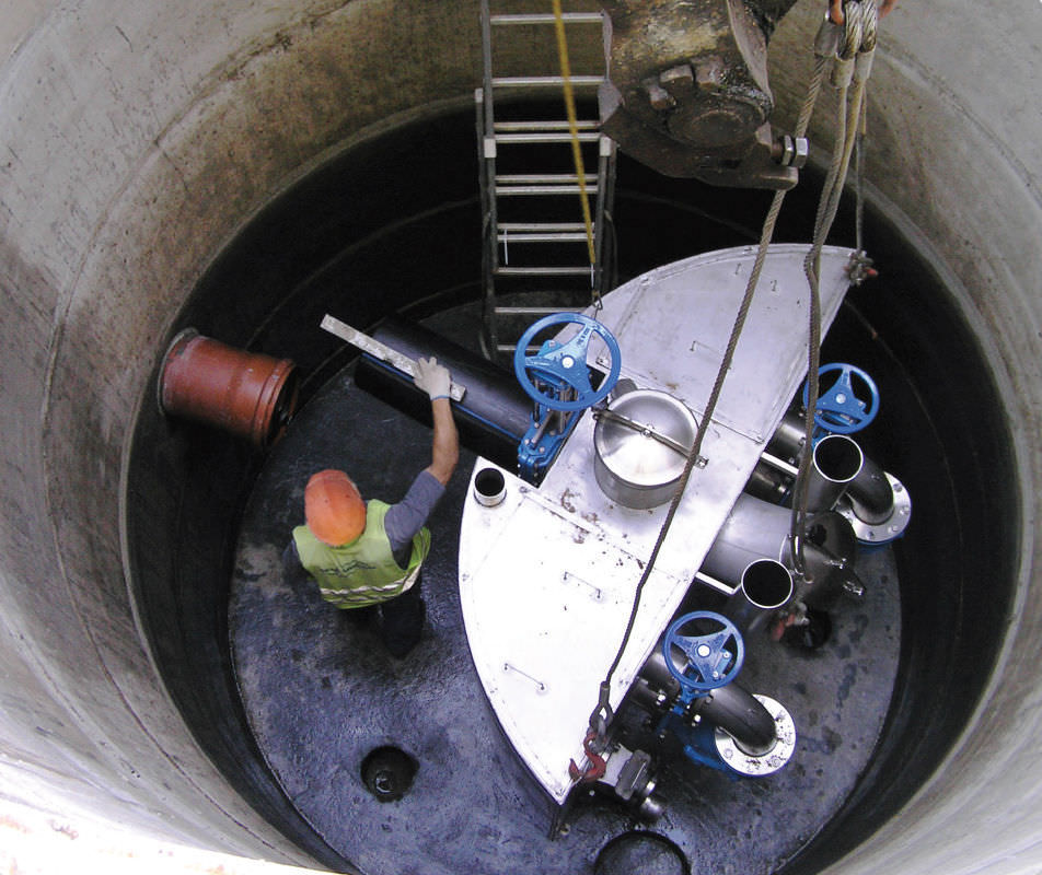 MAXLOND_Ltd's tweet photo. We are professional in pumping stations implementation works; we have a professional technical staff. we are ready to work in Iraq, Middle east and Europe. https://t.co/BXIW89dkyW