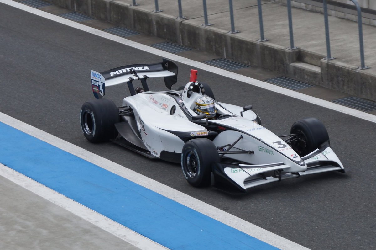 Ikazuchifuji24's tweet photo. ステイホーム期間KONDO Racingの軌跡。2013 SUPER FORMULA part2
#kondoracing #FN09 #superformula #hironobuyasuda 選手 https://t.co/j8tY6Baig8