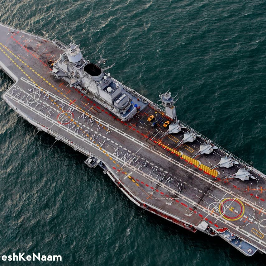 Nriabroad's tweet photo. #IndianNavy Salutes #CoronaWarriors. #HarKaamDeshKeNaam. Indian Navy ships at various locations carried out illumination to salute the contributions of #Doctors, #Paramedics, #HealthWorkers, #PoliceForce, #SanitationWorkers and citizens of India in fight against COVID 19. https://t.co/bjpXp5isNu