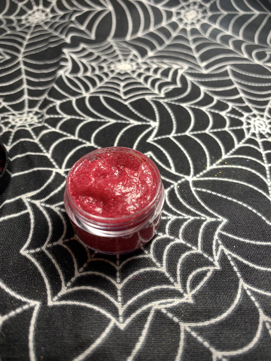 spookycosmetics's tweet photo. 3 new jelly toppers added to the site!  Sarah Sanderson, Carrie’s Blood, and Boo you whxre! https://t.co/avb4f1mTH4