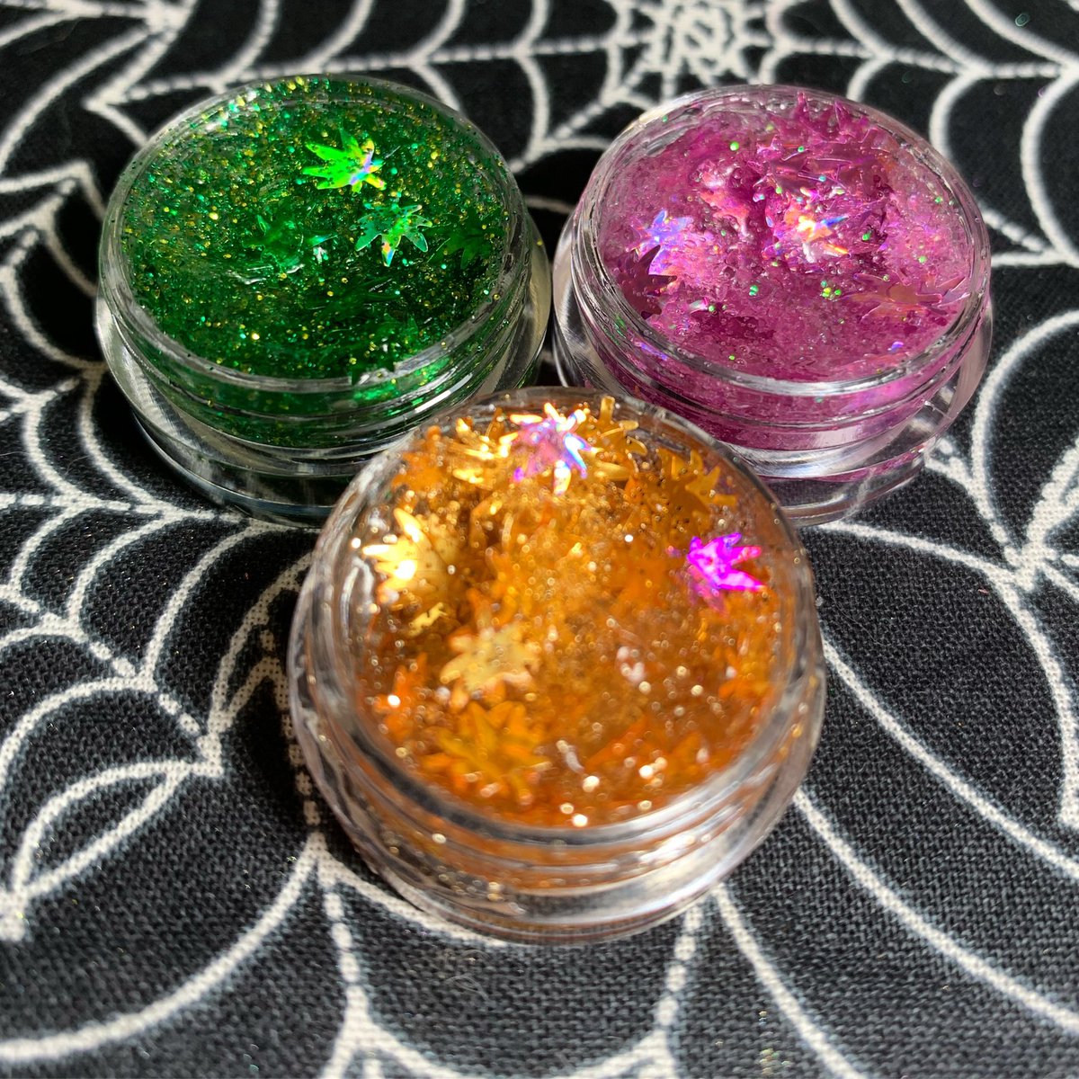 spookycosmetics's tweet photo. Devils lettuce trio! 10.00 😍 green, gold, and pink! They are so cute. https://t.co/ga7Xm65hda