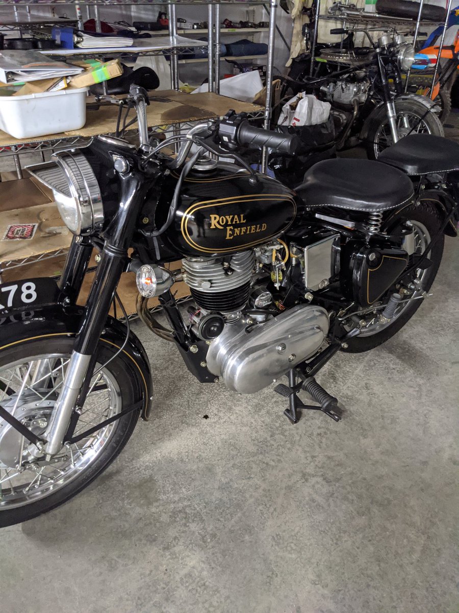 GrantThe1's tweet photo. 1965 Royal Enfield https://t.co/UgxsIN04di