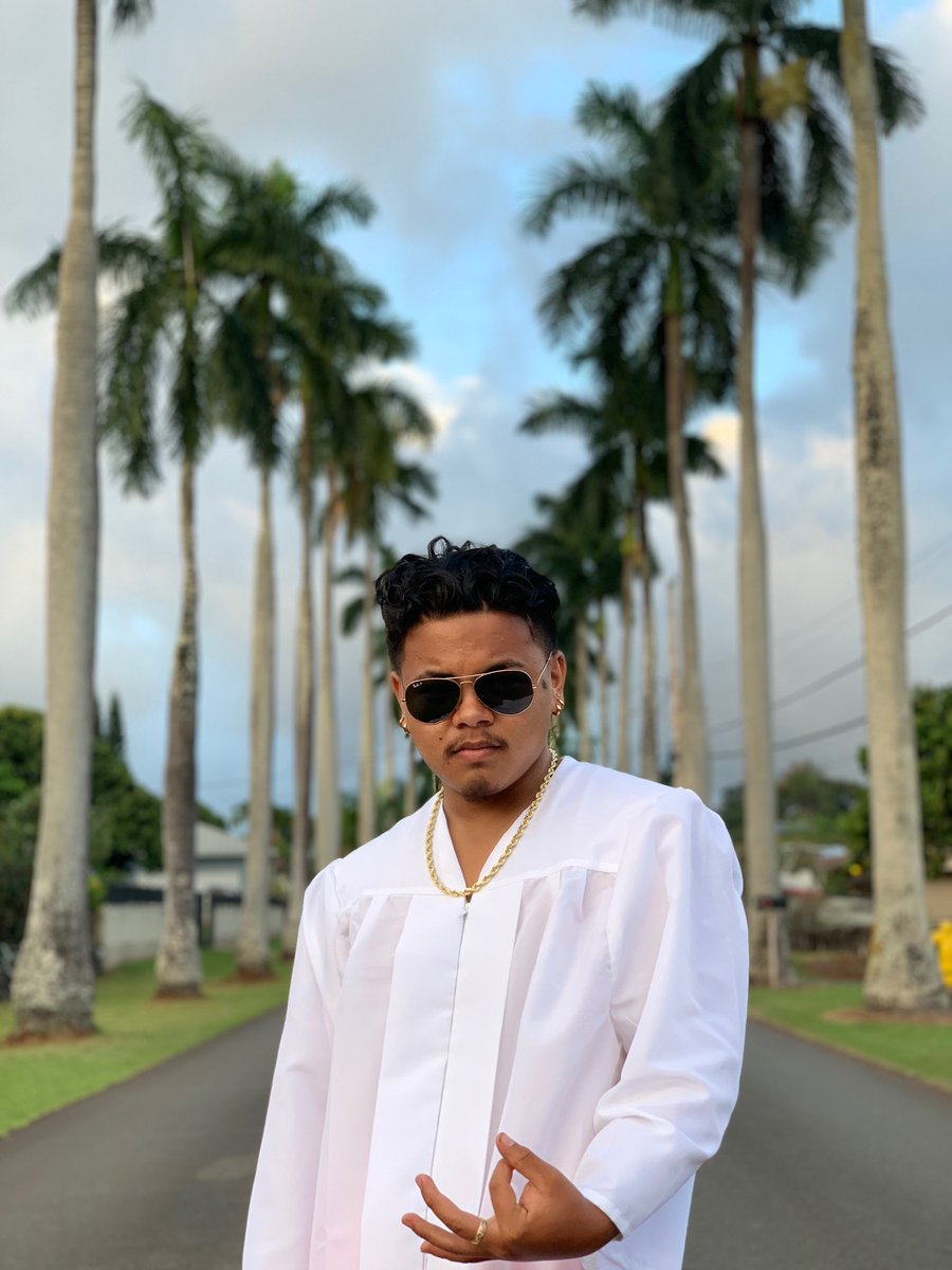 DA13_2BON's tweet photo. Class of 2020 will guarantee be remembered🤷🏽‍♂️ https://t.co/BSR0XinPB1