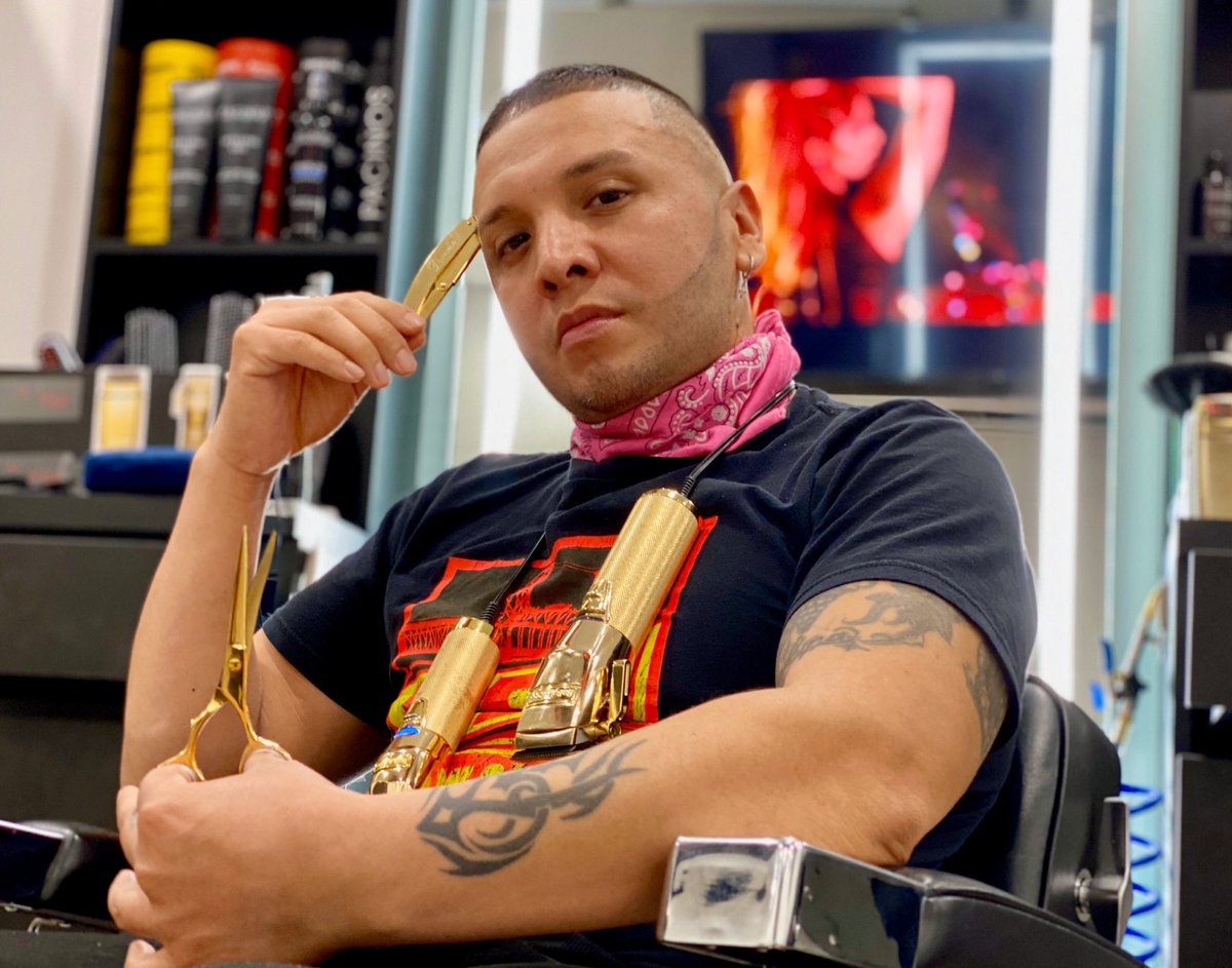 GMarvin a que se dedica usted? Yo: Pues a lo que de dinero 🤷🏽‍♂️🤑🤗💈🎥🎼🎹 #barber  #art #NewYork