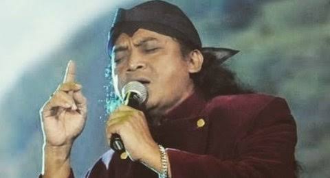 ApriyantoEnde's tweet photo. Selamat jalan GodFather langem Jawa kang mas Didi Kempot 
#ambyar https://t.co/AToYFroz3o
