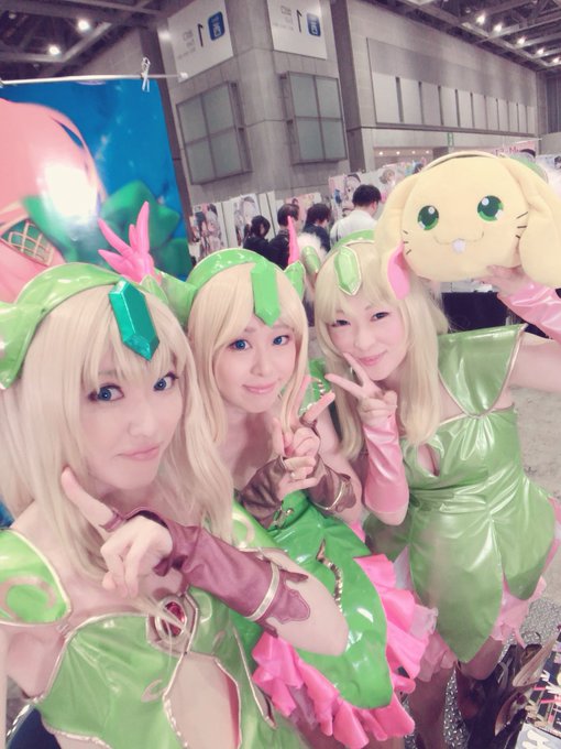 設営遅刻しましたぁ!
過去最多売り子さん7人用意しました
衣装は全てサークル主の手作り✌︎('ω'✌︎ )
新刊はエアですが既刊はありますのでぜひご利用くださいませ
https://t.co/wRi6v2s38M
https://t.co/D9h5begEOq
https://t.co/xm6JU4owWK
https://t.co/zxUFdakWN3
#エアコミケ #エアコミケ4日目 