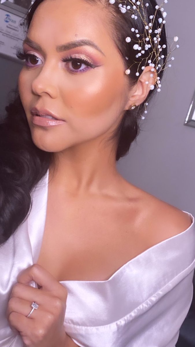dancalatrava's tweet photo. #wedding #Tampico #makeupartist #makeupaddict 💜 https://t.co/Jwbz2sNhE4