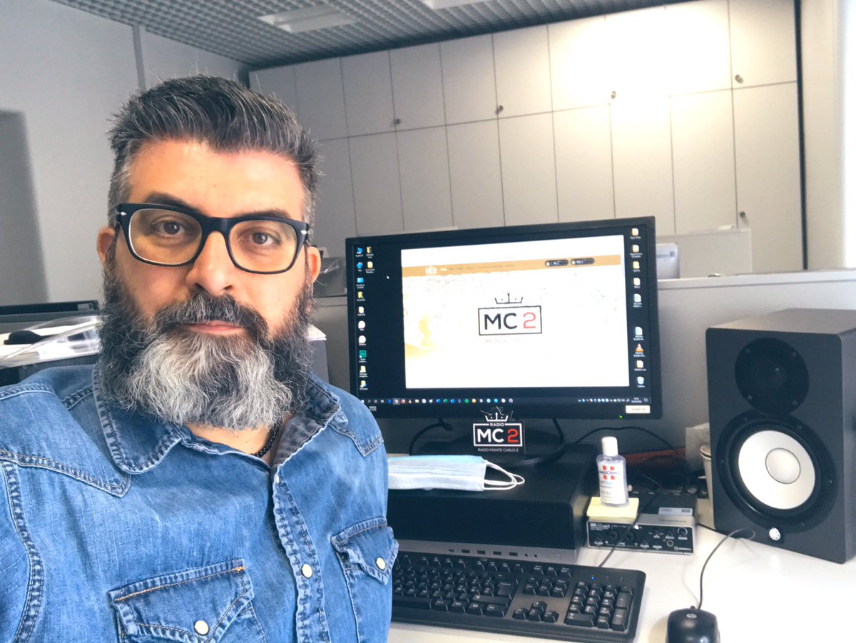 DadoFunkyPoetz's tweet photo. #Fase2 proviamo a ripartire, si torna in #radio 🎵
•
@mc2radio #lovemyjob #headofmusic #musicdesigner #musicprogrammer #milano #Italia #andratuttobene #tuttoandrabene https://t.co/DtelJrlzde