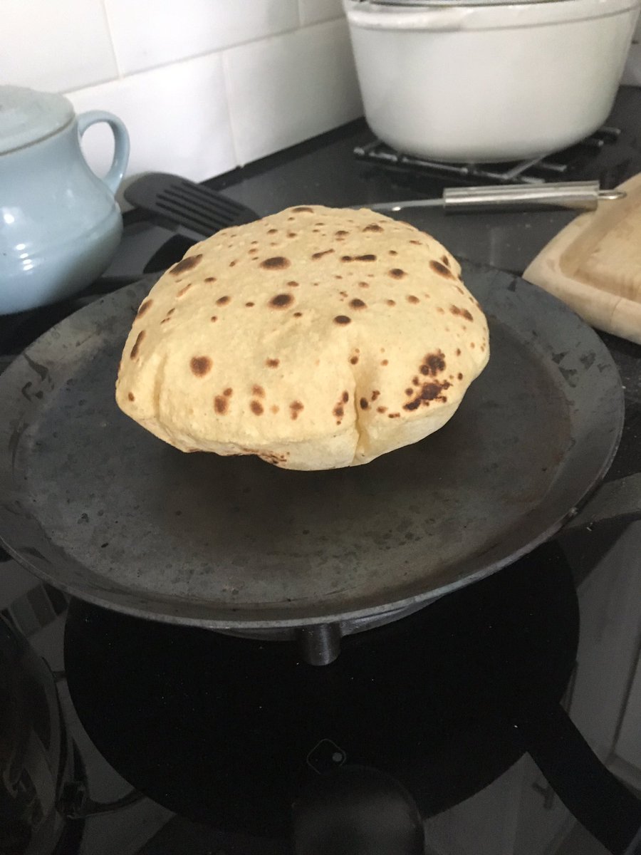 WombourneCooks's tweet photo. Fresh Chapati 😋 #FoodLove https://t.co/UDZmQqABtb