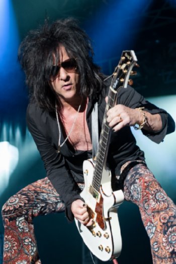Happy Birthday Today 5/5 to long-time Billy Idol Guitar Great Steve Stevens! Rock ON!  
