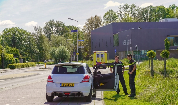 Wielrenner gewond na aanrijding op de Craijensteijn [SLIEDRECHT] Een wielrenner is dinsdagochtend 5 mei gewond geraakt bij een aanrijding op de Craijensteijn in Sliedrecht.