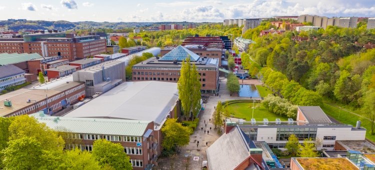 chalmersuniv's tweet photo. Chalmers University retains its position as one of Sweden's most international universities. For the fourth year in a row, Chalmers is awarded the highest mark by The Swedish Foundation for International Cooperation in Research and Higher Education, STINT. https://t.co/RUWMwhXTQJ https://t.co/JVgGRwBCMX