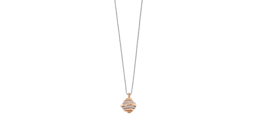 MichaelSpiers's tweet photo. The beautiful FOPE Wild Rose necklace is a must-have piece, suitable for any occasion.
To find out more about this collection, contact us on our social media channels, or call us on 01752 661981 Monday to Friday, 10:30-2pm. #Fope #WildRoseCollection #StayAtHome https://t.co/cFqc7j4isX