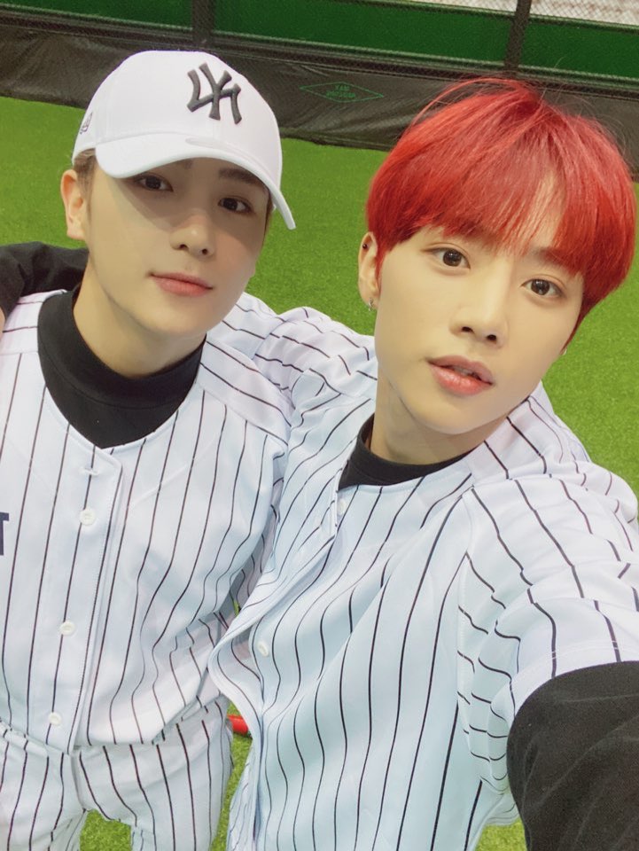 IDOL_REDHEARS's tweet photo. 15. 더보이즈 #김선우
로투킹 더보이즈 엔딩 '걔' 김선우님 입니다! 어린나이에도 청량 큐티 청순 섹시 다 가능한게 정말 좋군요👍👍  사진상으로 보니까 귀여운데 그 속에 까리함이 있는게 뭔가 팥 품은 찐빵 같아요ㅋㅋㅋㅋㅋ 로투킹 많이 시청해주시고 더보이즈 응원해주세요! https://t.co/oPXbMAs1cp