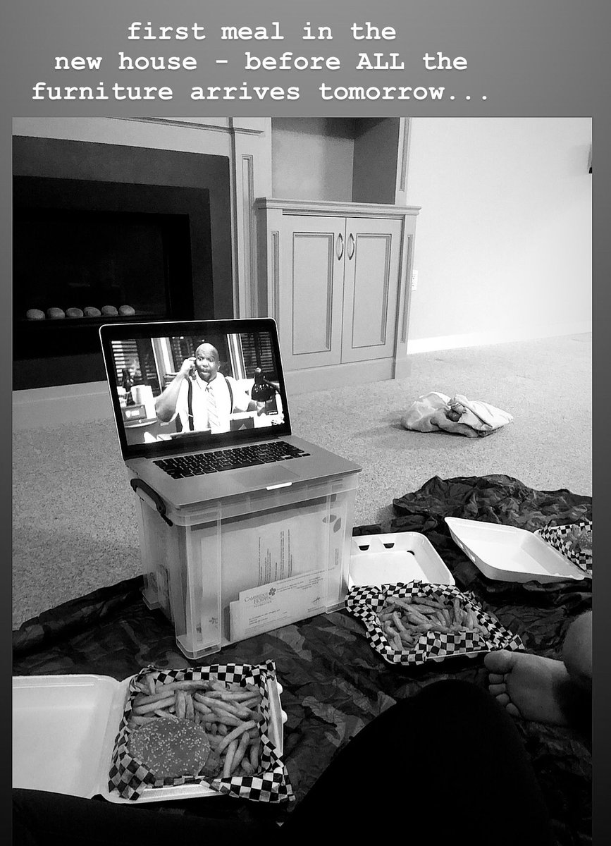 MeaghanMartin_'s tweet photo. Had our first meal in the new house last night! 

Moving during a pandemic is HARD! 
Very grateful for moving companies and takeaway places staying open during this time 🙏🏽 

#COVID19 #movinginapandemic #hellotoronto https://t.co/YKODpqgL9v