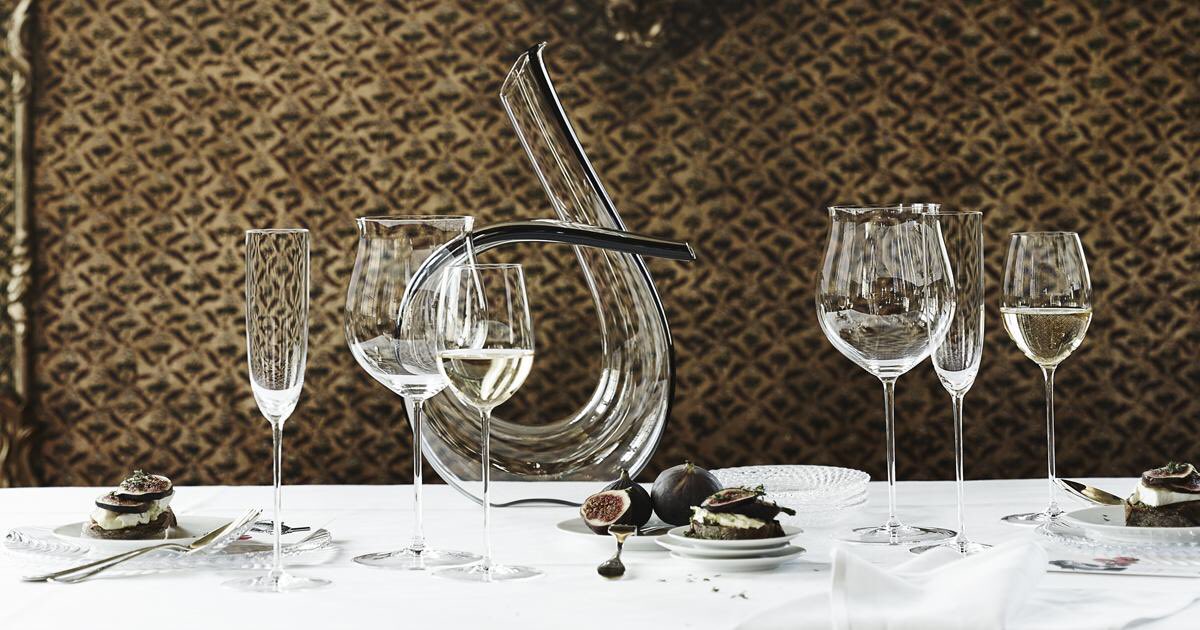 TheWineHouseRu's tweet photo. Декантеры и бокалы Riedel украсят ваш стол!

На фото: декантер Riedel Black Tie и бокалы из серии Sommeliers.
https://t.co/D9yrldTUZ0 https://t.co/GLJ2DuamA7